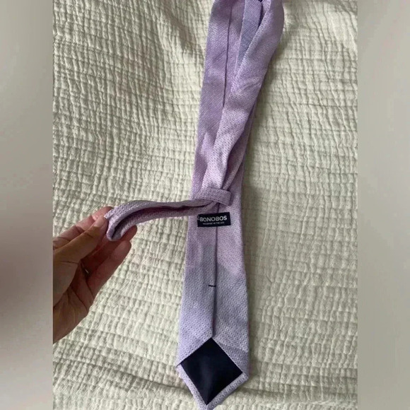 NWOT Bonobos Premium silk Necktie purple print - Picture 3 of 4